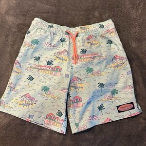 Vineyard Vines swim shorts - boys small